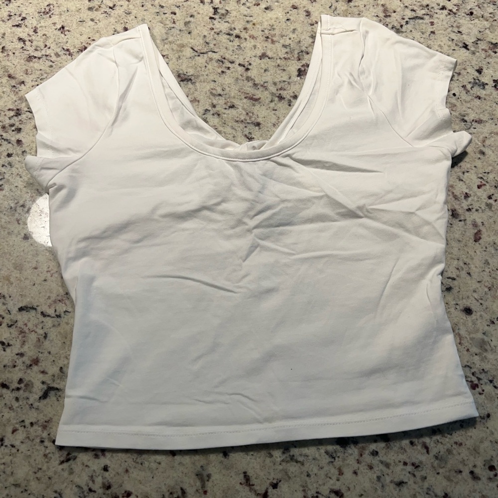 Ultra Flirt Women’s White Knot Crop Top M